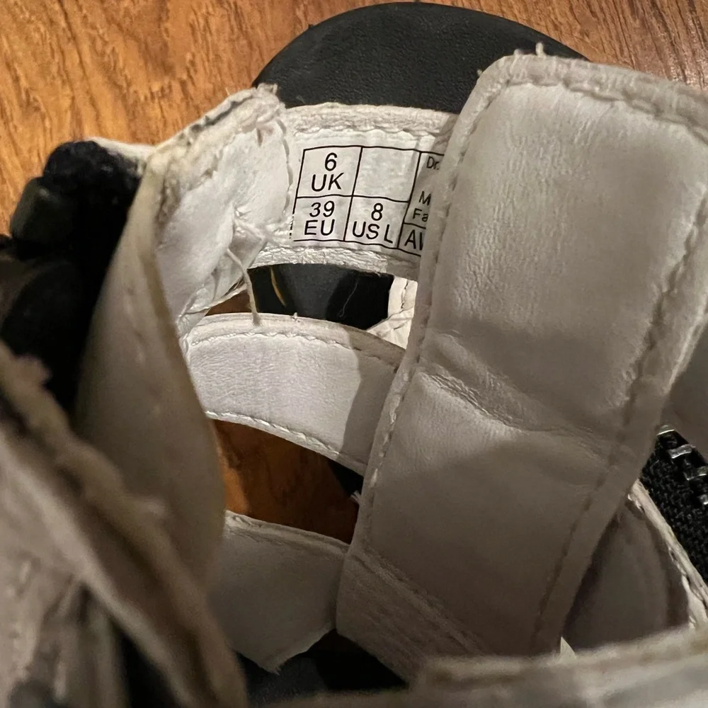 Dr. Martens White Gladiator Sandals, Women’s 8 - Picture 7 of 7
